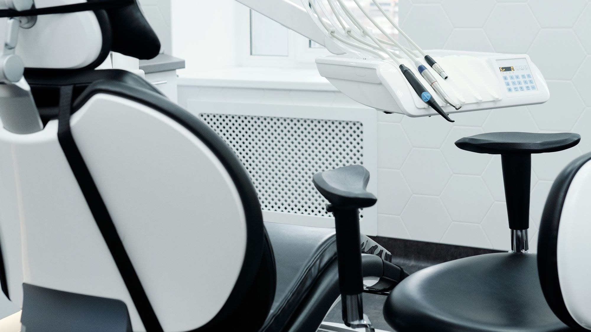 Riunito odontoiatrico in una sala visita